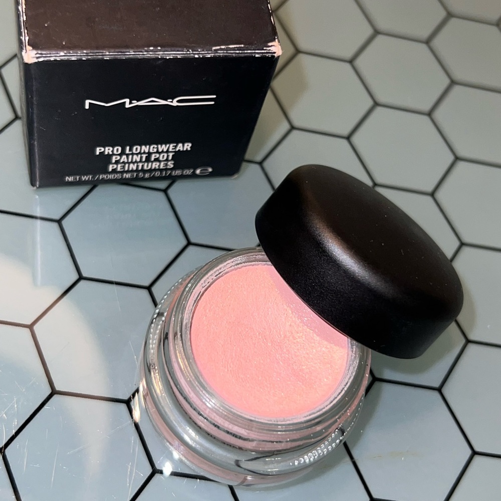 MAC PRO LONGWEAR PAINT POT, SHADE LETS SKATE